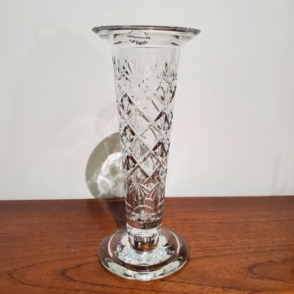 Towle 24% Lead Crystal Vase made in Czech‎ Republic 10" tall tapered